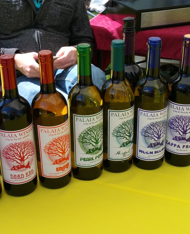 NYBG Wine Tasting at the 125th Anniversary Celebration during Daffodil weekend. Photo, Carole Di Tosti