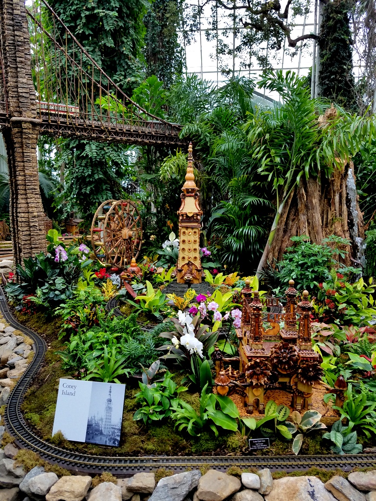 Applied Imagination, Coney Island Exhibit, Paul Busse, NYBG Holiday Train Show