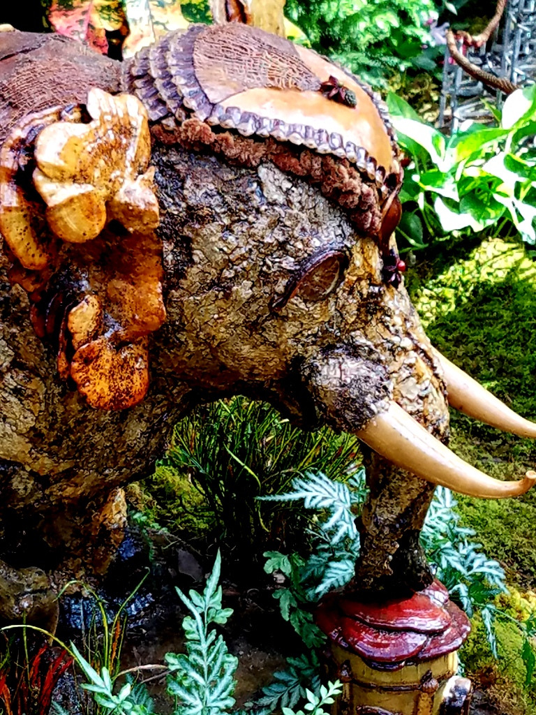 Elephantine Colossus Hotel replica, NYBG Holiday Train Show, Applied Imagination