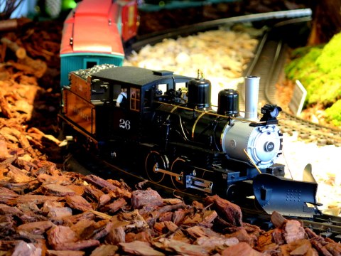 NYBG Holiday Train Show, Applied Imagination