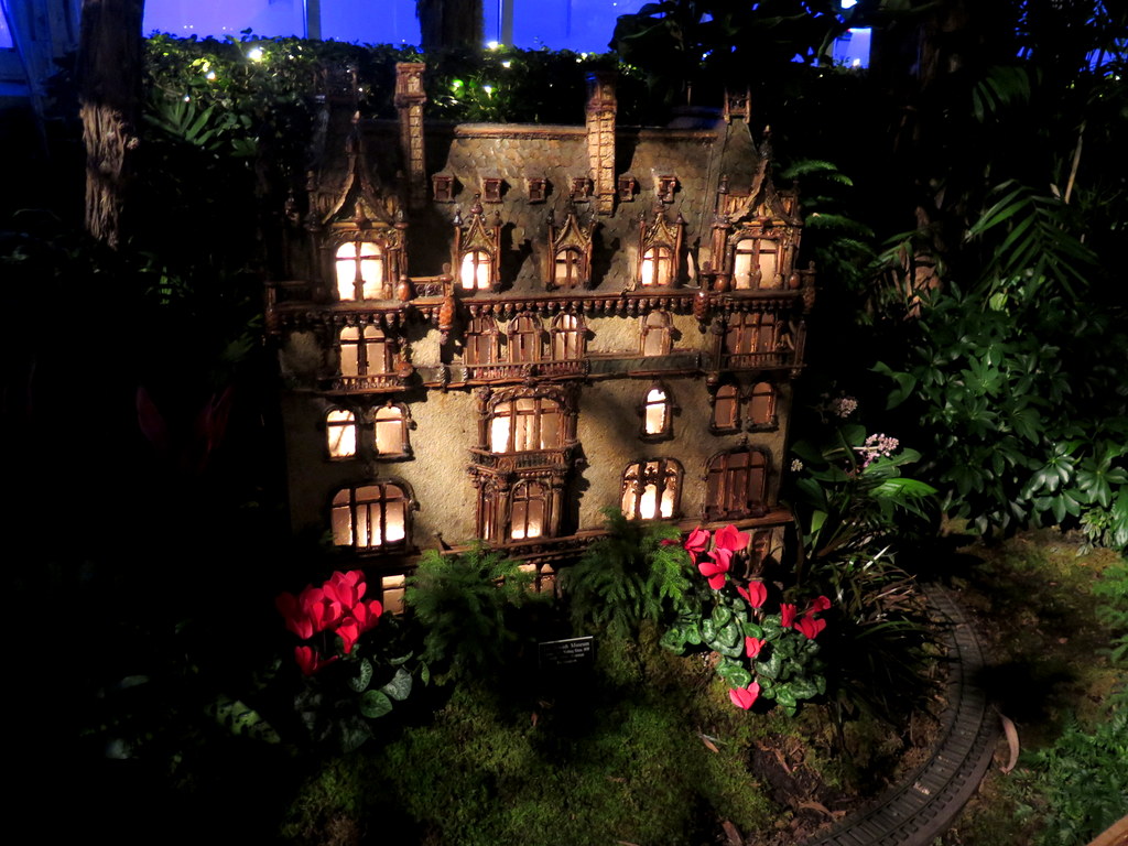 The Jewish Museum, NYBG Bar Car Nights, Holiday Train Show