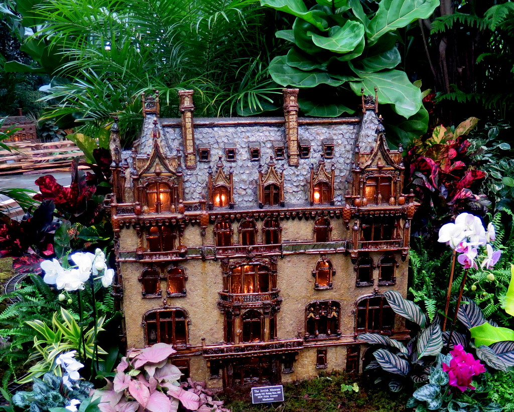 The Jewish Museum replica, The Felix Warburg House, Applied Imagination, NYBG 27th Holiday Train Show NYBG