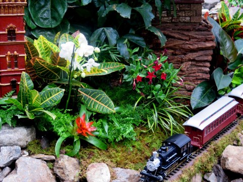 Holdiay Train Show 2018, Applied Imagination, Museum Mile Manhattan replicas