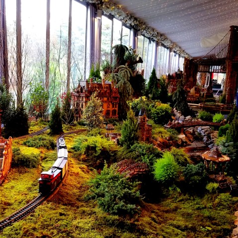 NYBG, 28th Holiday Train Show, Applied Imagination