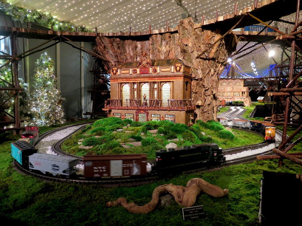  Grand Central Station, 28th Holiday Train Show, Bar Car Nights, Applied Imagination