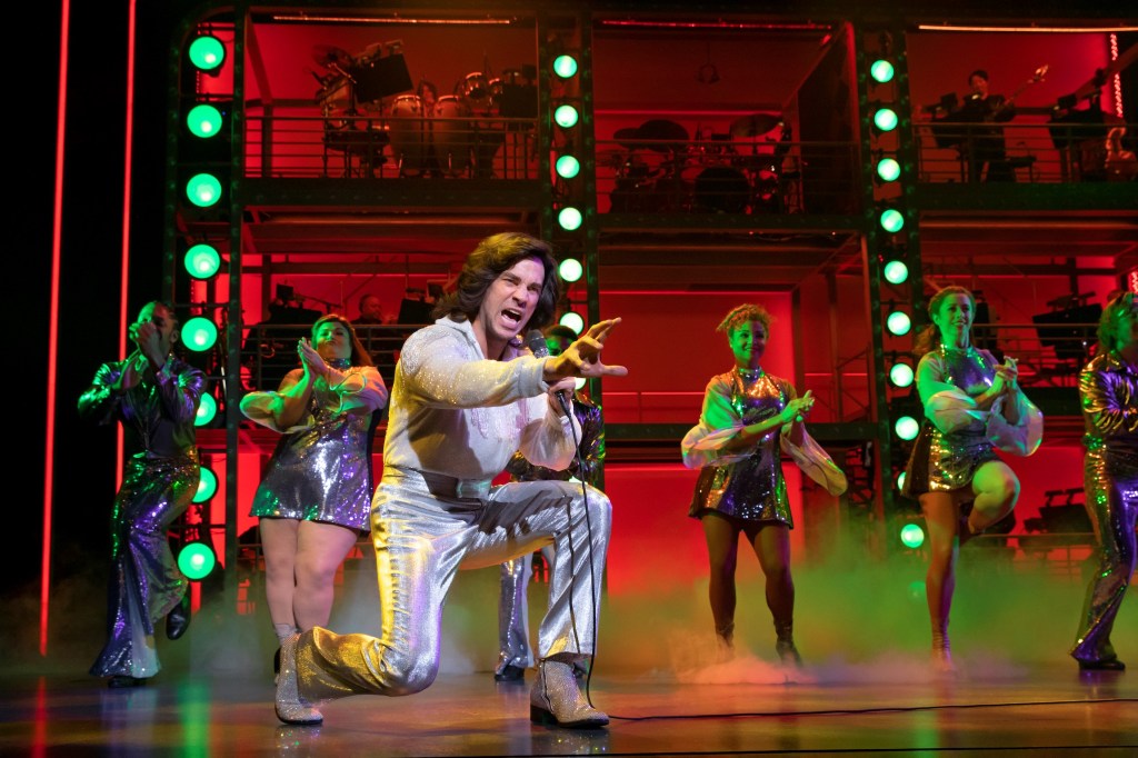 Will Swenson and the cast in 'A Beautiful Noise' (courtesy of Julieta Cervantes)