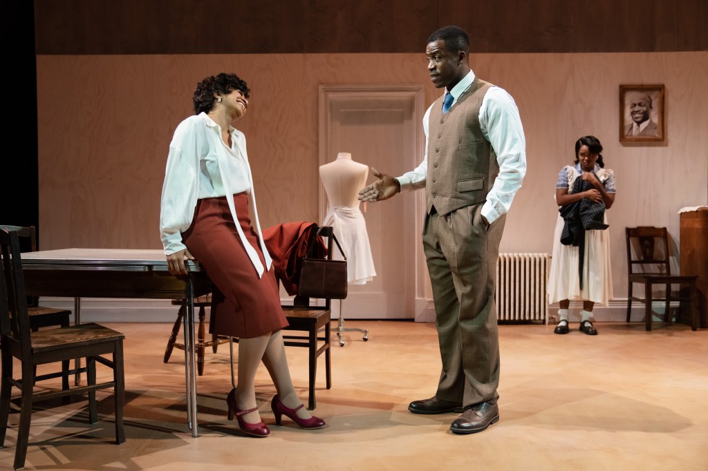 (L to R): Sharina Martin, Jason Bowen, Shanel Bailey in 'Crumbs From the Table of Joy' (Julieta Cervantes)