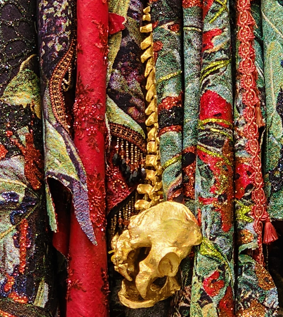  NYBG Ebony G. Patterson's '..things come to thrive...in the shedding...in the molting...' (Carole Di Tosti) 