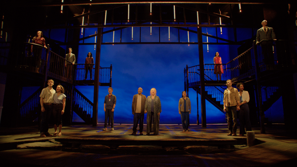 The cast of 'The Notebook' (Julieta Cervantes)