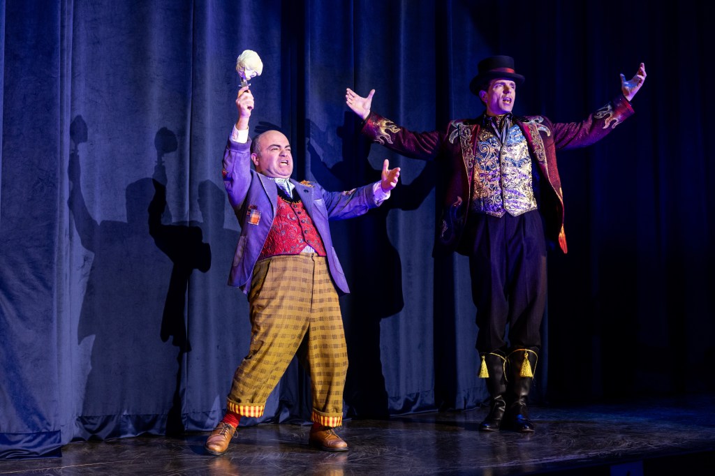 Joe De Paul, Paul Alexander Nolan in 'Water for Elephants' (Matthew Murphy)