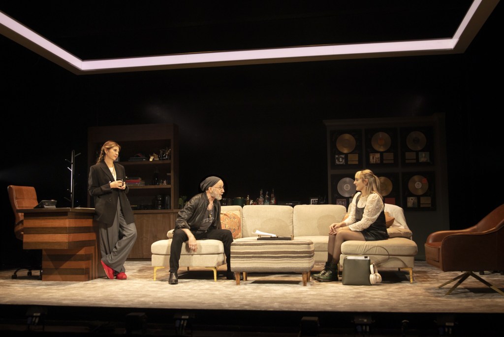 (L to R): Marisa Tomei, Arliss Howard, Gracie McGrawin in 'Babe' (Monique Carboni)