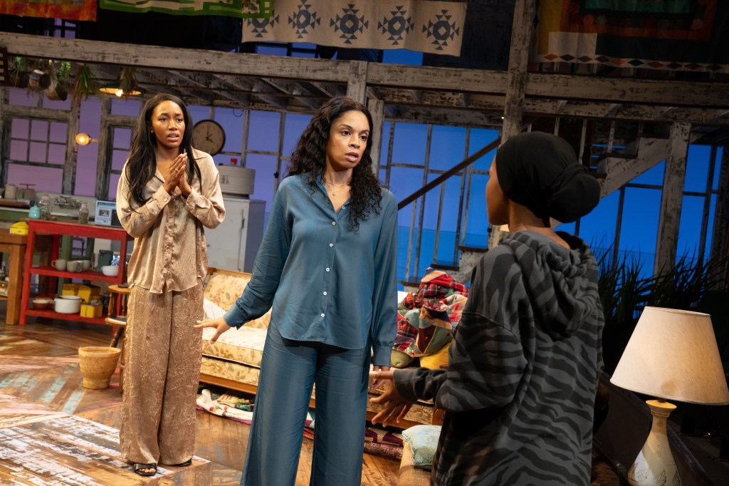 (L to R): Lauren E. Banks, Susan Kelchi Watson, Mirirai in 'The Blood Quilt' (Julieta Cervantes)