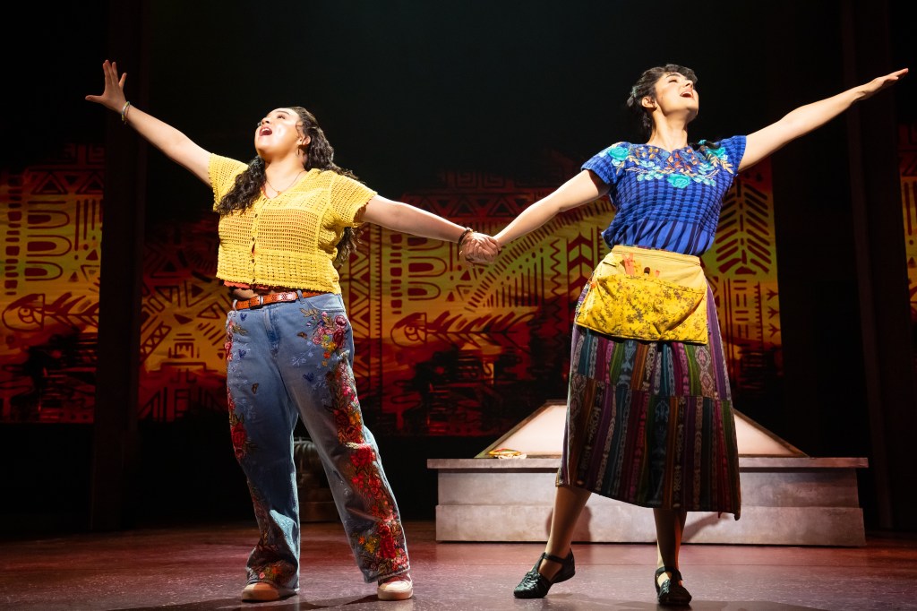 (L to R): Tatianna Córdoba and Aline Mayagoitia in 'Real Women Have Curves' (Julieta Cervantes)