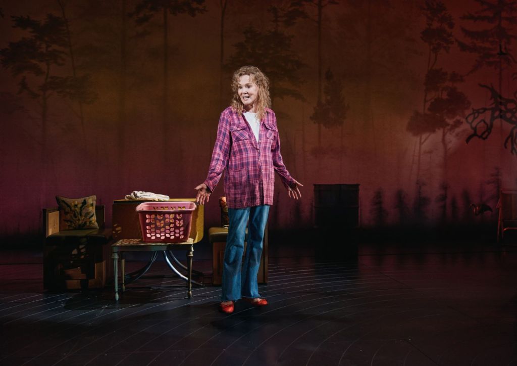 Jean Smart in 'Call Me Izzy' (Emilio Madrid)