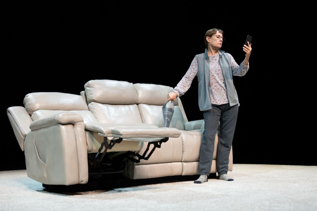 Laurie Metcalf in 'Little Bear Ridge Road' (Julieta Cervantes)