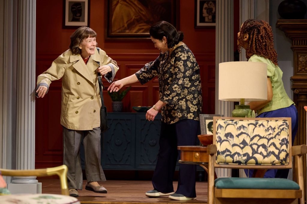 Marylouise Burke, Maria-Christina Oliveras, Anika Noni Rose in 'The Balusters' (Jeremy Daniel)