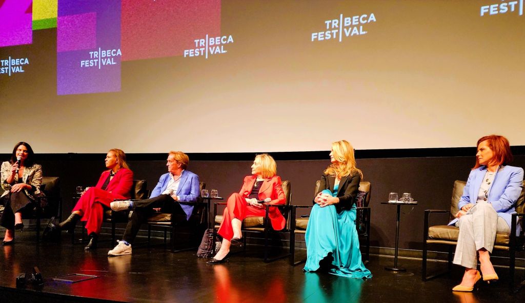(L to R): Safiya Umoja Noble, Ph.D., Jim Steyer, Secretary Clinton, Jennifer Siebel Newsom, Stephanie Ruhle after the world premiere screening of 'Miss Representation: Rise Up' (Carole Di Tosti)