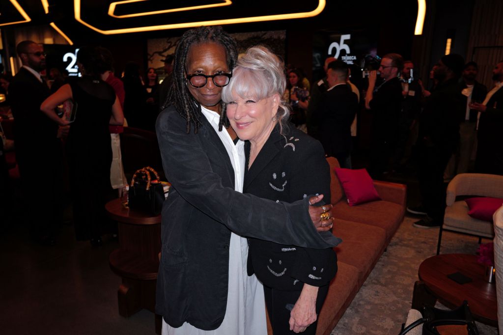 (L to R): Whoopi Goldberg, Bette Midler at the reception honoring Michael Bloomberg (Getty Images)