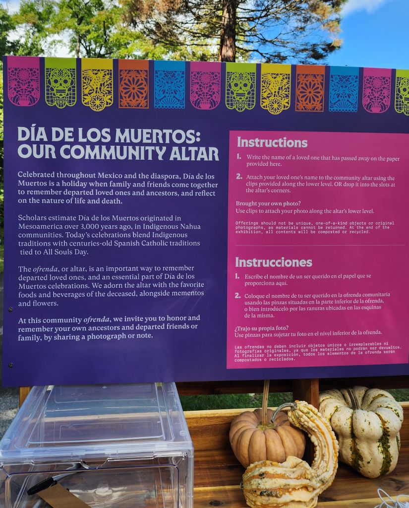 Signage and remembrance table where visitors leave messages for loved ones during the return, 'Dia de los Muertos,' NYBG (Carole Di Tosti)