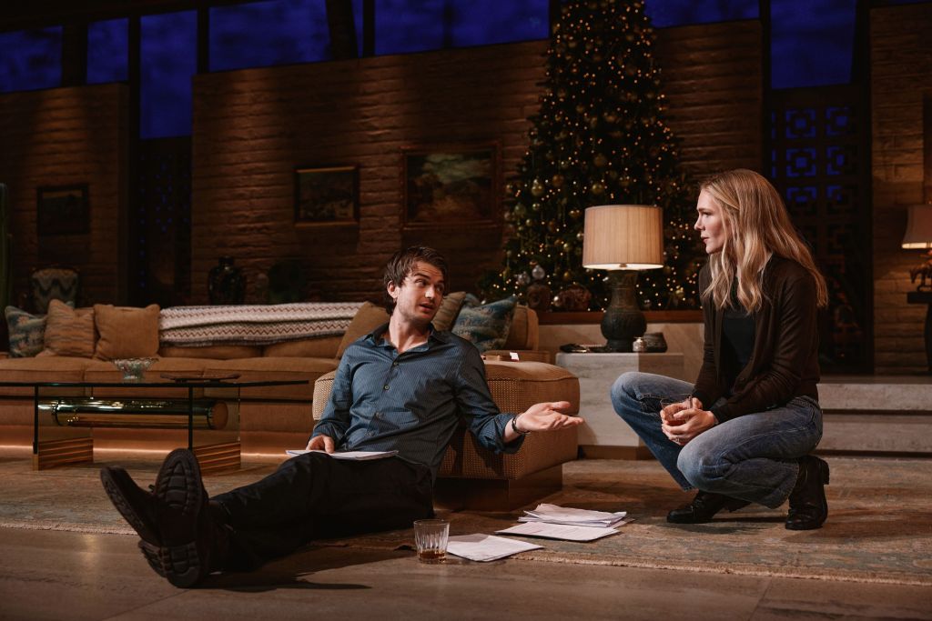 Joe Kerry, Lily Rabe in 'Other Desert Cities' (Emilio Madrid)